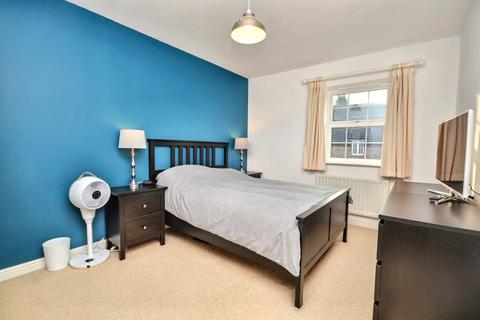 11 Armstrong House Bridgwater Close, Harnham, Salisbury, SP2 8PE