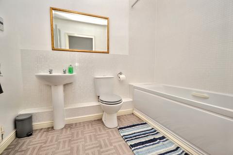 11 Armstrong House Bridgwater Close, Harnham, Salisbury, SP2 8PE