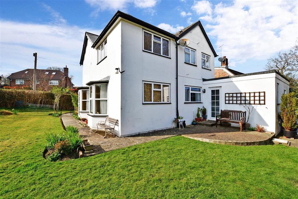 Dunnings Road, East Grinstead, West... 4 bed detached house £600,000