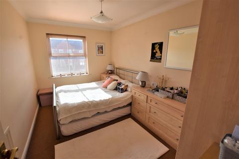 6 Bude Road, Swindon, SN2 2DB