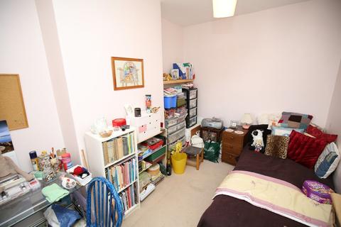 4 Ambien Road, Atherstone, CV9 2AT