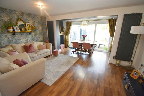 22 Coniston Close, Birmingham, B28 9DD