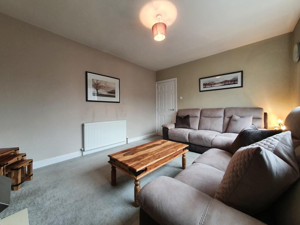 Greenmore Gardens, Aberdeen 3 bed semidetached house £1,000 pcm (£