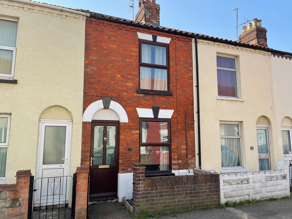 East Road, Great Yarmouth 3 bed terraced house £125,000