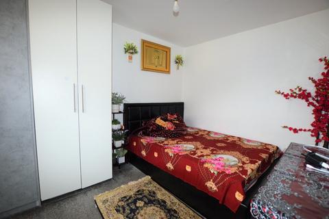 3 bedroom maisonette for sale - Greenford Avenue, Southall