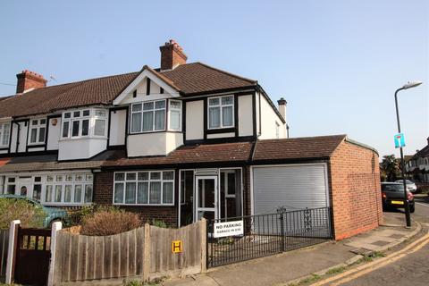 118 Chestnut Grove, Mitcham, CR4 1RB
