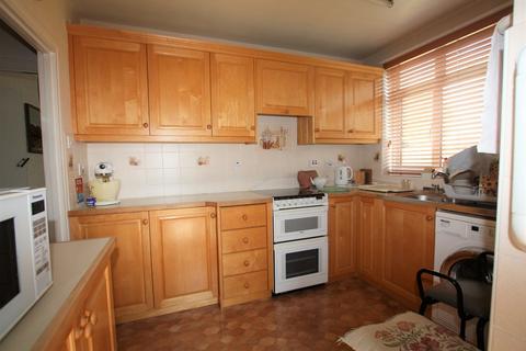 118 Chestnut Grove, Mitcham, CR4 1RB