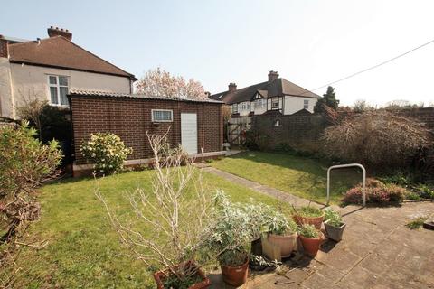 118 Chestnut Grove, Mitcham, CR4 1RB