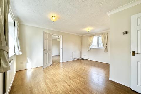 3 bedroom detached house to rent, Lark Road, Mildenhall, Suffolk, IP28