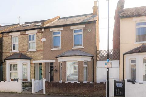 20 Eastbourne Road, Brentford, TW8 9PG