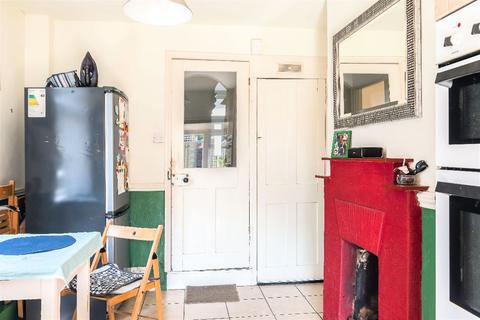 20 Eastbourne Road, Brentford, TW8 9PG