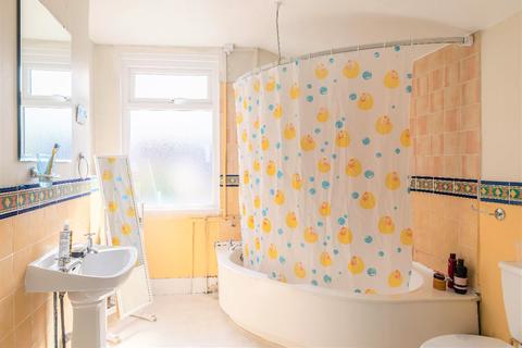 20 Eastbourne Road, Brentford, TW8 9PG