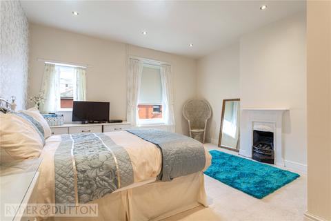 33 Hathershaw Lane, Oldham, OL8 3EU