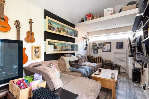 22 Silver Birch Close, Dartford, DA2 7NH