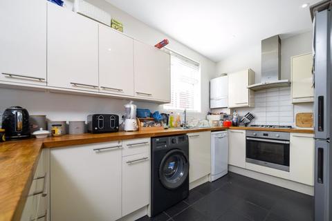 6 Collindale Avenue, Sidcup, DA15 9DW
