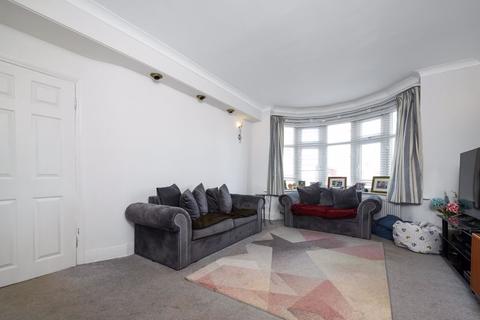 6 Collindale Avenue, Sidcup, DA15 9DW