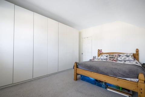 6 Collindale Avenue, Sidcup, DA15 9DW