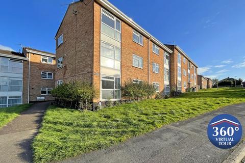 80 Hamlin Gardens, Exeter, EX1 3BD