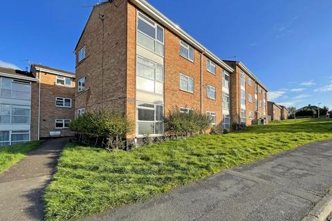 80 Hamlin Gardens, Exeter, EX1 3BD