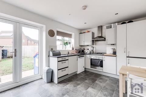 15 Vicarage Crescent, Coppull, Chorley, PR7 4QG