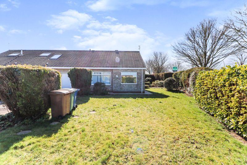 Brimington Road, Willerby 2 bed semidetached bungalow £285,000