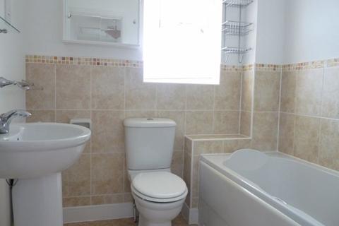 3 bedroom terraced house to rent, Oxford Gardens, Hilperton, Trowbridge