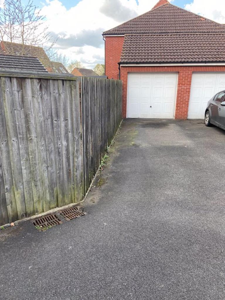 Garage &amp; Parking...