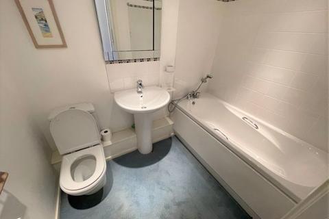 2 Brunel Quays, Lostwithiel, PL22 0JB