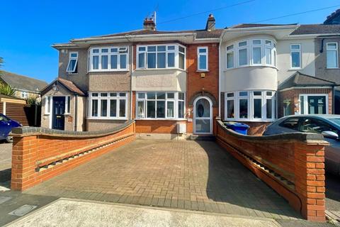 72 Grange Road, Aveley, South Ockendon, RM15 4EJ