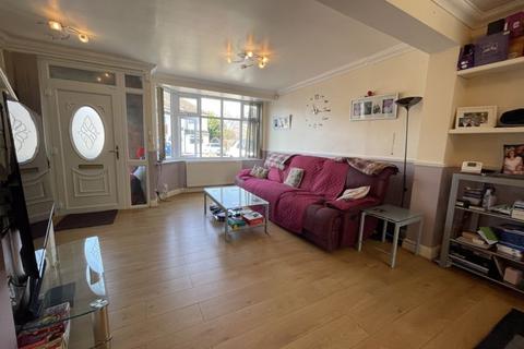 72 Grange Road, Aveley, South Ockendon, RM15 4EJ