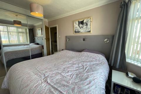 72 Grange Road, Aveley, South Ockendon, RM15 4EJ