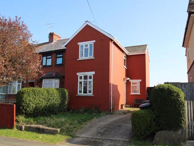Whitworth Road, Swindon 3 bed end of terrace house £220,000