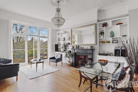 16b Coolhurst Road, London, N8 8EL