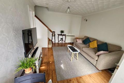 1 bedroom end of terrace house to rent, Great Meadow Road, Bristol