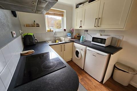1 bedroom end of terrace house to rent, Great Meadow Road, Bristol