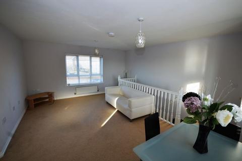 2 bedroom semi-detached house to rent, Bell Chase, Yeovil