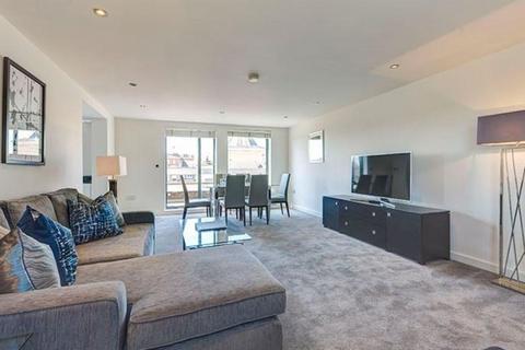 2 bedroom apartment to rent, Fulham Road, London