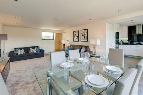 2 bedroom apartment to rent, Fulham Road, London