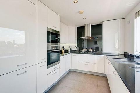 2 bedroom apartment to rent, Fulham Road, London