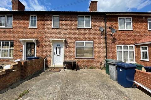 House share to rent, Abbots Road, Edgware, HA8
