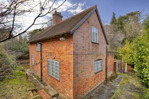 Guardswell Cottage Brockenhurst Road, Ascot, SL5 9HA