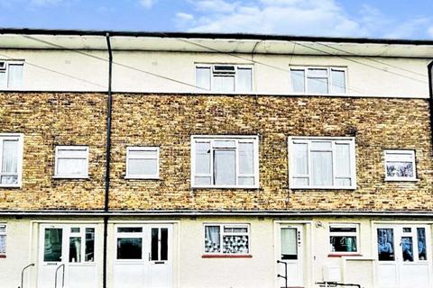 2 bedroom house to rent, Caulfield Road, Southend On Sea