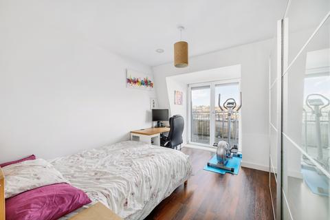 35 Dock Meadow Reach, Hanwell, London, W7 2QN