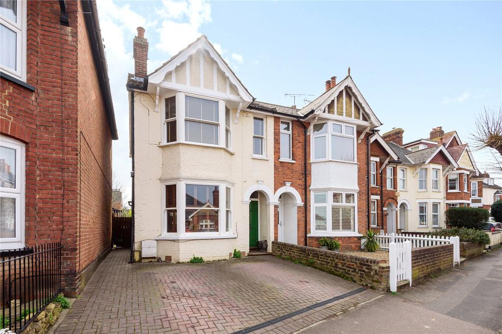 Douglas Road, Tonbridge, Kent, TN9 3 bed semidetached house £2,000