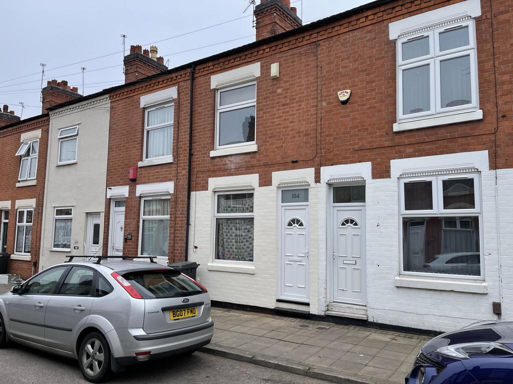 Bolton Road, Leicester, LE3 3 bed terraced house £795 pcm (£183 pw)