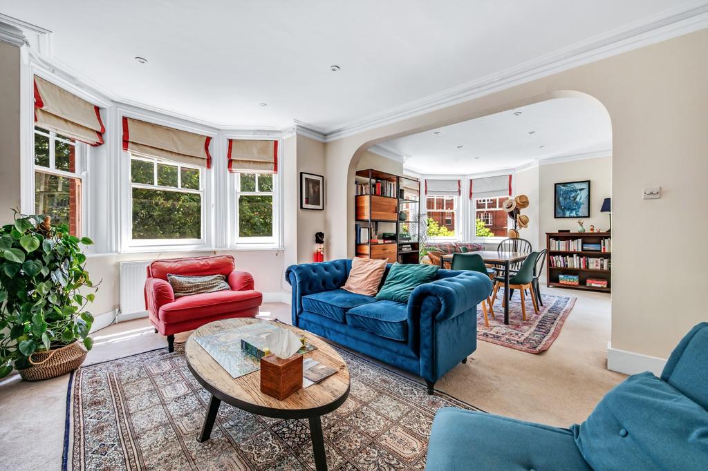 Apartment in London - More