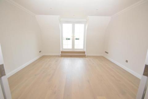 2 bedroom apartment to rent, Knights Place, Windsor
