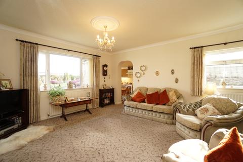 2 bedroom bungalow for sale - Bradway Road, Bradway, Sheffield, S17 4QS