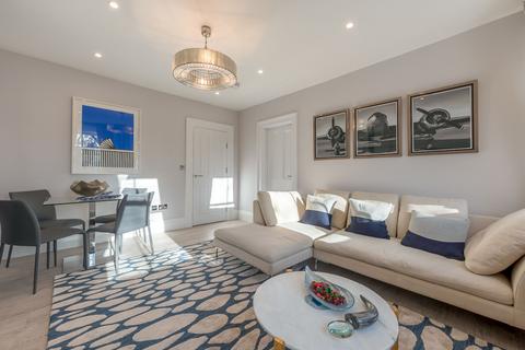 2 bedroom flat for sale - Cornwall Gardens, London