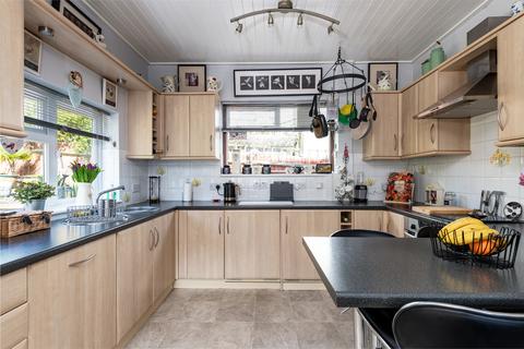 80 Downs Road, Istead Rise, Gravesend, DA13 9HQ